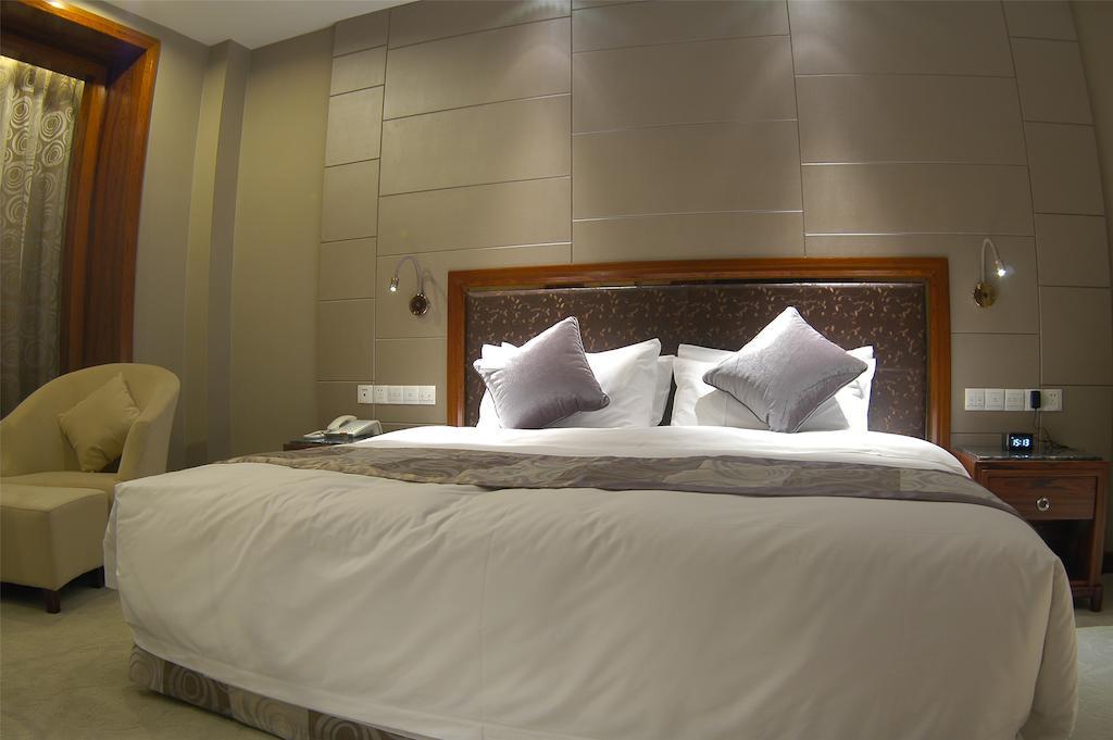 Best Western Shine Glory Hotel Wuhu Room photo